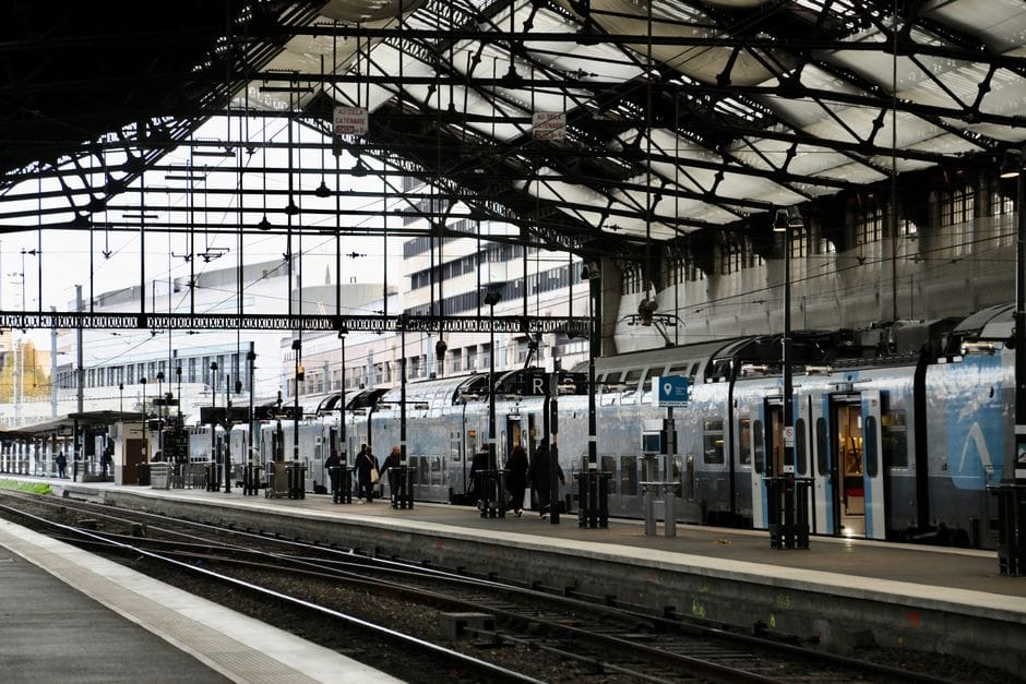 Met de trein naar Parijs: wat niemand je vertelt over de praktijk